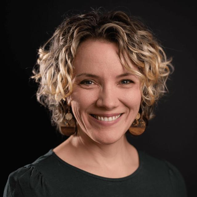 Karla Angel LMFT's headshot